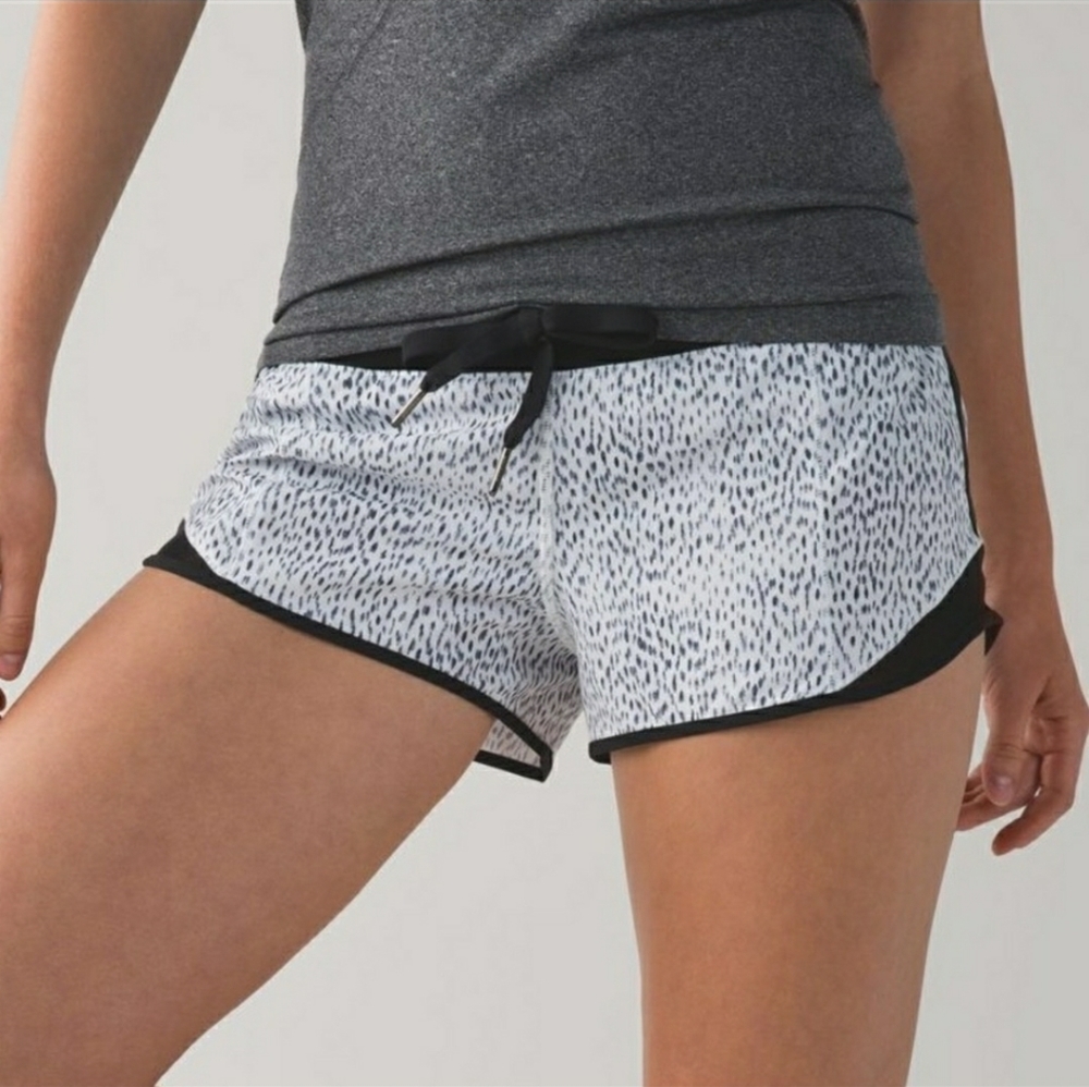 Lululemon Hotty Hot Shorts
